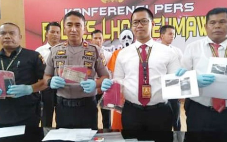 Konferensi Pers tersangka dan barang bukti oleh Polres Lhokseumawe