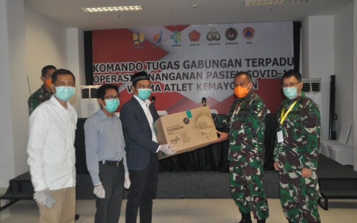 Kasdam Jaya Terima Bantuan 10.000 Masker Bedah Tiga Ply dari PT Trasti Global Konverta