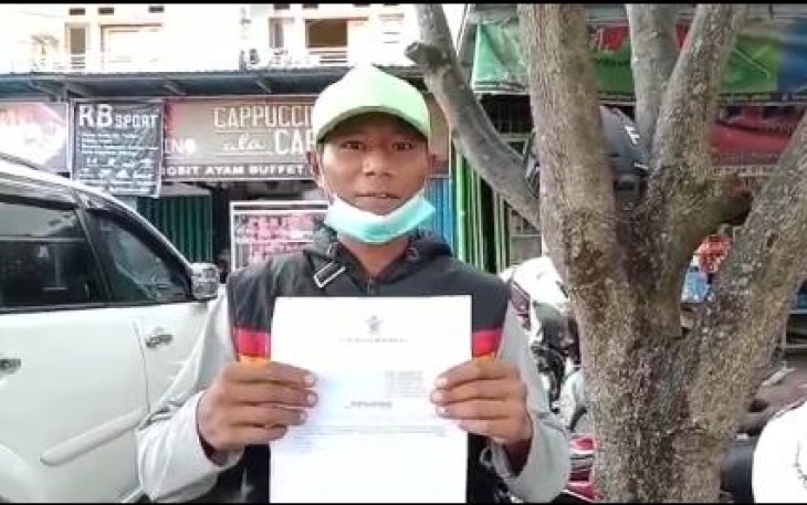 Salah Satu Juru Parkir Yang Ada di Kota Bengkulu 