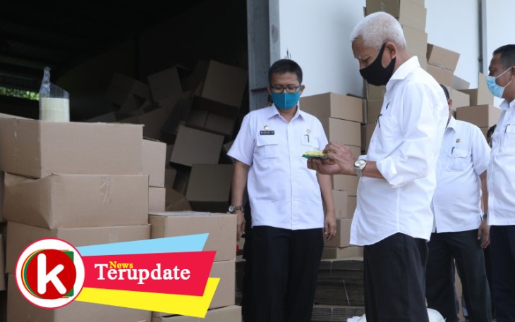Bupati Asahan Tinjau Penyaluran Bantuan Sembako Provinsi Sumut
