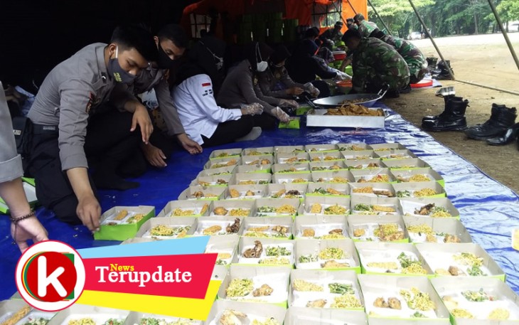 Dapur Umum di Batang Produksi Nasi Kotak Untuk Buka Puasa Warga Terdampak Covid-19