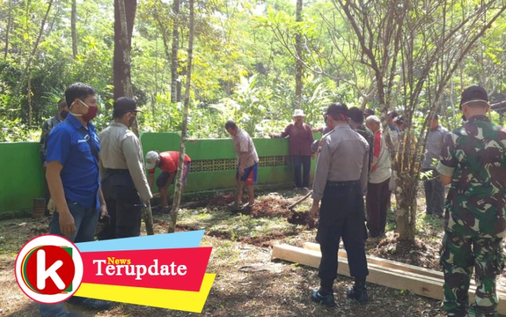 TNI Polri Bantu Siapkan Makam Jenazah PDP Covid-19 yang Meninggal