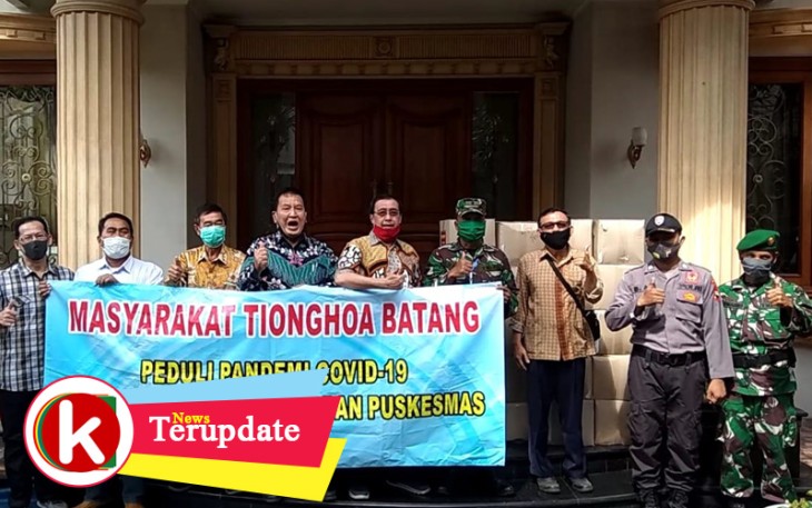 Comunitas Tionghoa Batang Berikan Bantuan APD Kepada Tenaga Medis