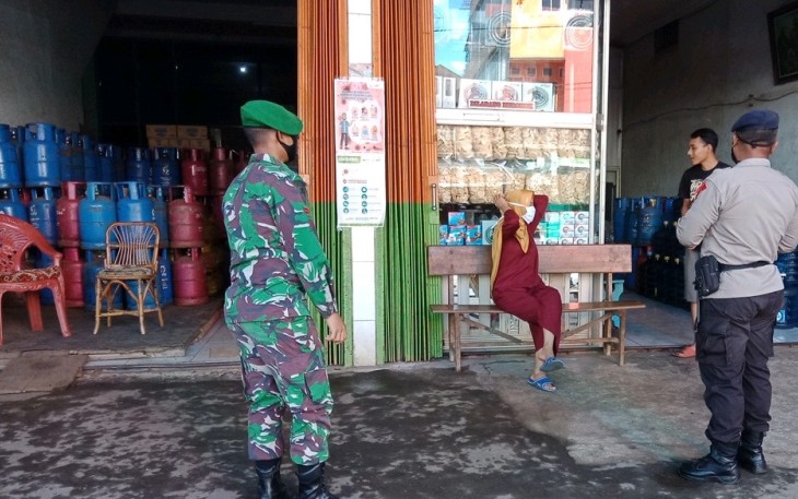 Satuan Brimob Polda Bengkulu Imbau Masyarakat Patuhi Protokol Kesehatan