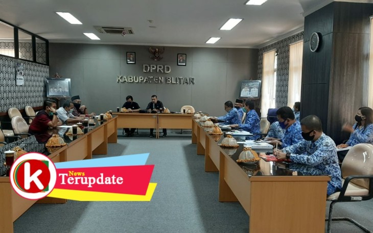 Kondisi Raker Pansus III DPRD Kabupaten Blitar bersama Eksekutif (foto: Faisal NR / Klikwarta.com) 