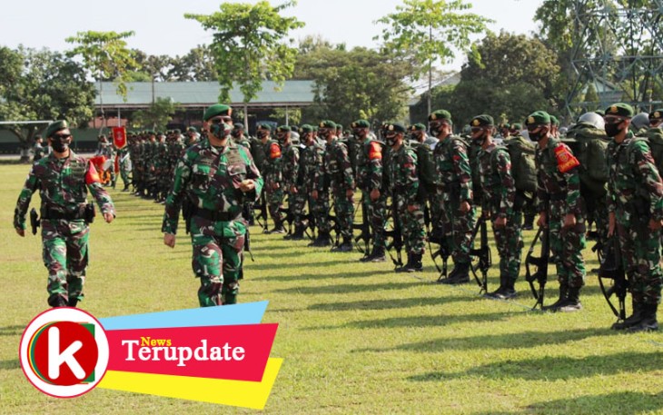 Upacara Pelepasan Satgas Pamtas RI-PNG Yonif MR 413/Bremoro menuju wilayah perbatasan di Provinsi Papua Sektor Utara Sabtu (27/06/2020) di Markas Yonif MR 413/Bremoro Kabupaten Sukoharjo Jawa Tengah.