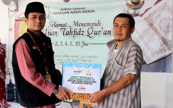 PPPA Daarul Qur'an salurkan paket sebako dan santunan Covid-19
