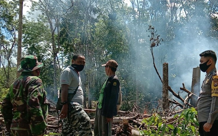 Polsek Mukomuko Selatan Bersama Koramil Ipuh Berhasil Padamkan Kebakaran Lahan di Desa Lubuk Talan