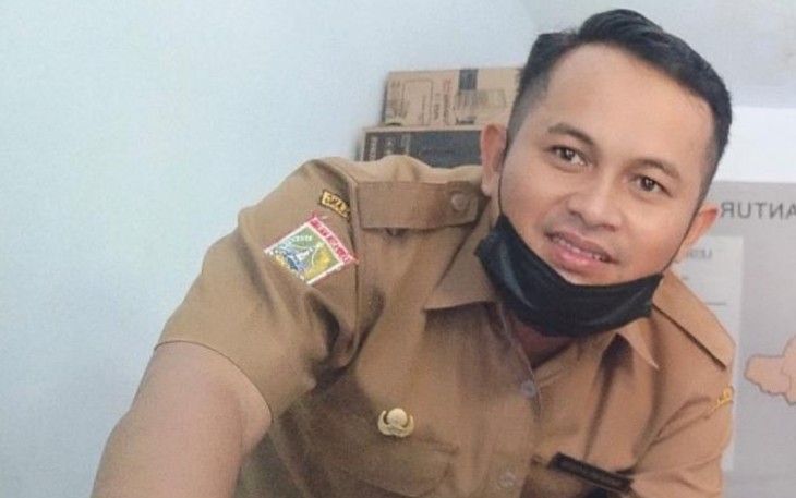 Sekretaris Desa (Sekdes) Bantur Nanang Kosim