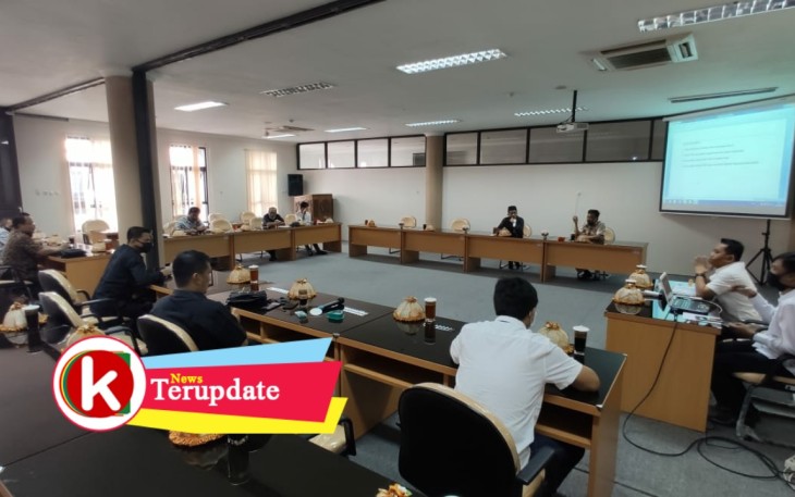 Rapat Banggar DPRD Kabupaten Blitar (foto: Faisal NR / Klikwarta.com) 