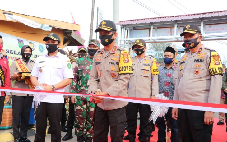 Kapolda Bengkulu Resmikan Kampung Berseri