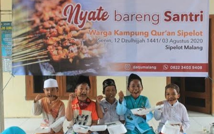 Nyate Bareng Santri dan Warga Kampung Qur’an Sipelot yang Tak Terlupakan