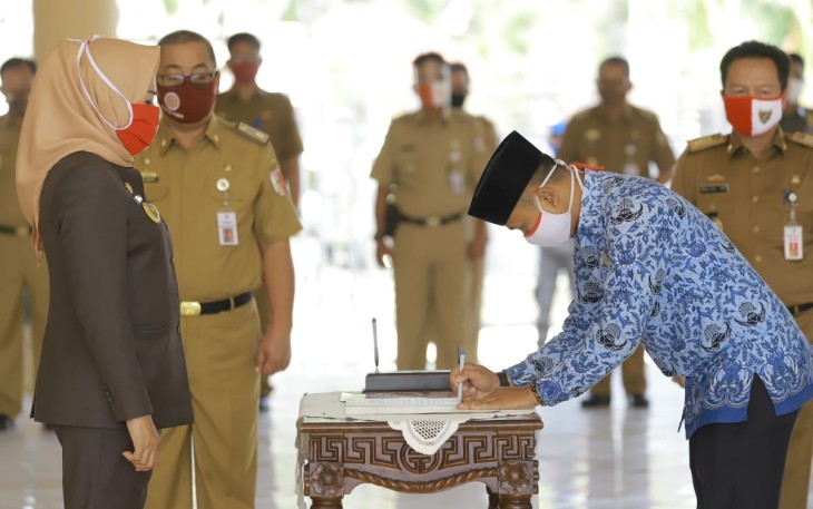 Bupati Tulang Bawang Pimpin Pengambilan Sumpah Janji ASN