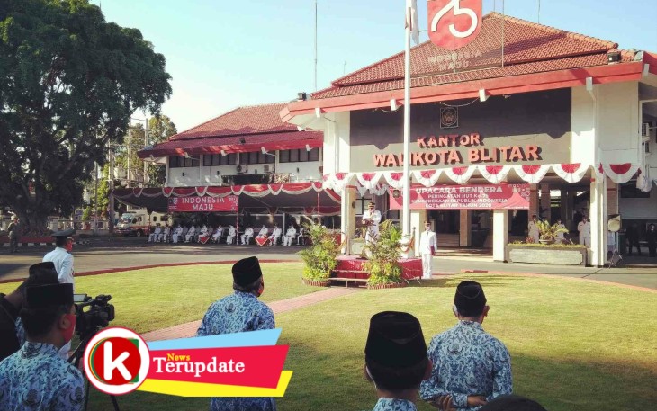 Walikota Santoso Menyampaikan Amanat Upacara Bendera HUT RI ke- 75 (foto: Faisal NR / Klikwarta.com) 