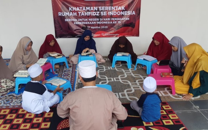 Santri Rumah Tahfidz Ikuti Khataman Akbar