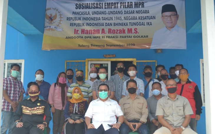 Foto bersama usai acara