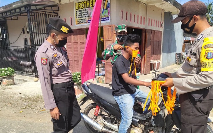  TNI-POLRI 'Tahan' Pengendara