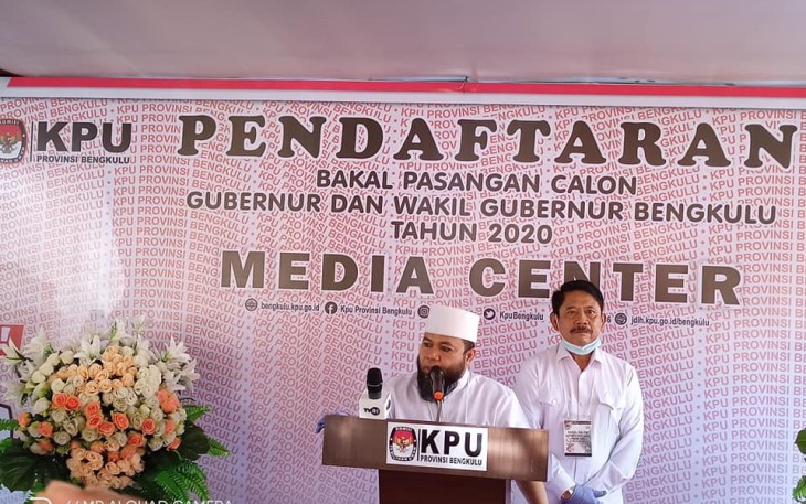 Helmi Hasan dan Muslihan DS