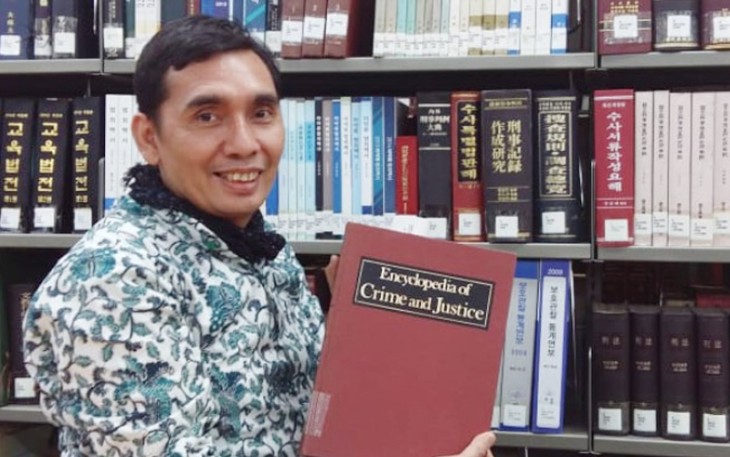 Pakar Hukum Pidana Dr. Azmi Syahputra SH MH