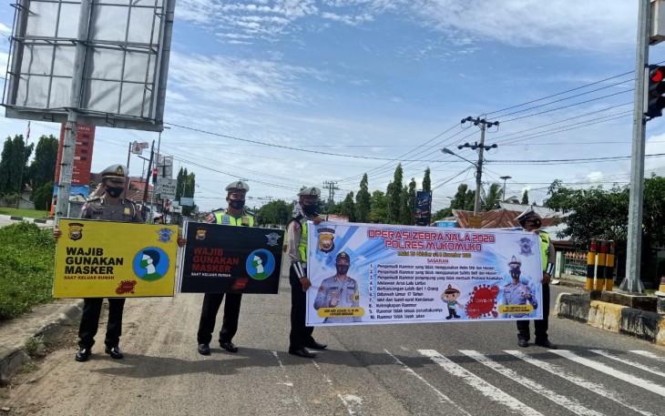 Sat Lantas Polres Mukomuko Gelar Penerangan Keliling
