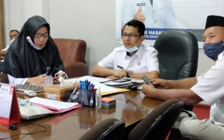 Sekretaris Daerah Provinsi Kota Bengkulu Bujang HR Mengikuti Webinar Netralitas Aparatur Sipil Negara Secara Virtual 