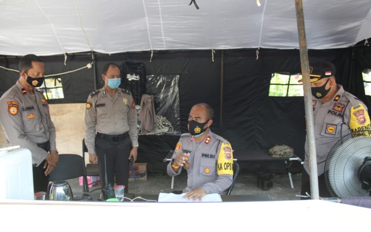 Kapolres Mukomuko AKBP Andy Arisandi SH SIK MH Monitoring Pengamanan Kantor KPU dan Bawaslu