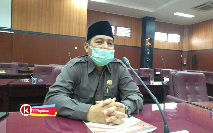 Sekretaris Pansus V DPRD Kabupaten Blitar Candra Purnama (foto : Faisal NR / Klikwarta.com Blitar)