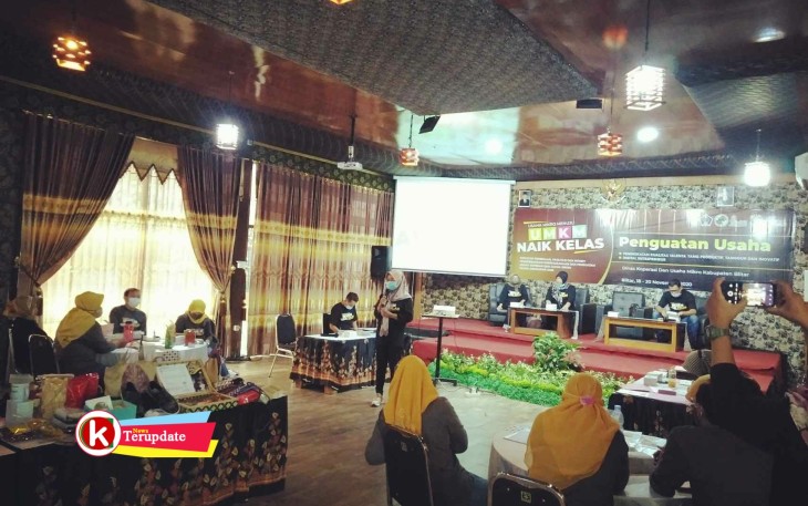 Suasana Forum Peningkatan Kapasitas Pelaku Usaha Mikro Kabupaten Blitar (foto : Faisal NR / Klikwarta.com) 