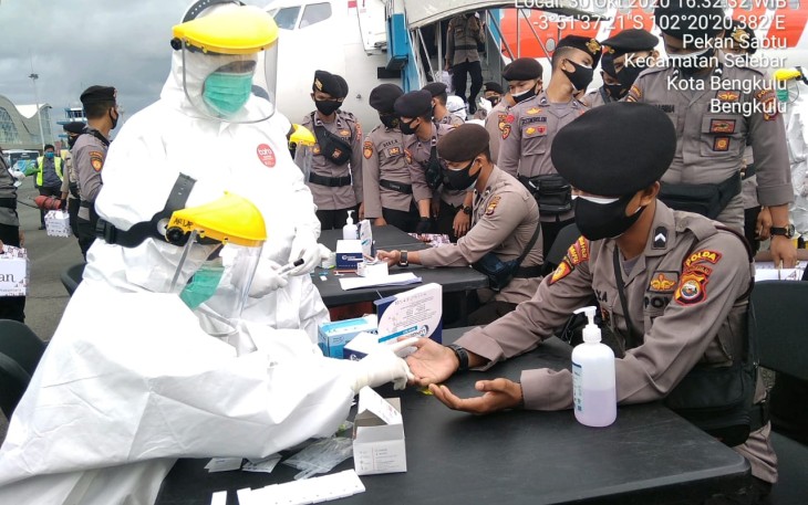 98 Personel Sabhara Polda Bengkulu di Rapid Tes 