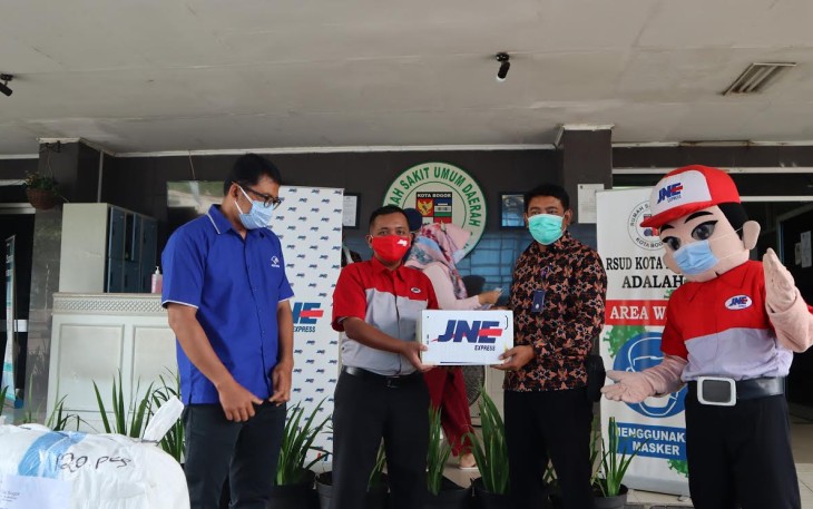 JNE Distribusikan 100 Ton Bantuan Covid ke lebih dari 1.200 Faskes dan 1135 Lembaga dan Perorangan di Seluruh Indonesia Selama Tahun 2020
