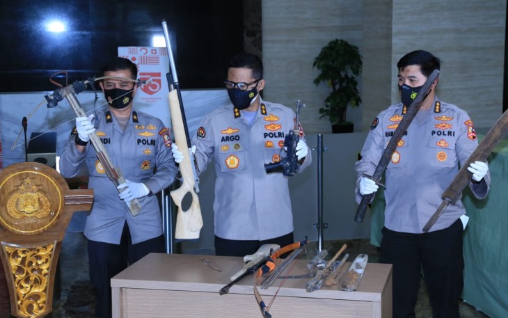 Kadiv Humas Polri Irjen Argo Yuwono Saat Melakukan Konferensi Pers 