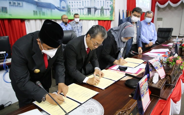 Rapat Paripurna DPRD Kepri Pengesahan APBD 2021 
