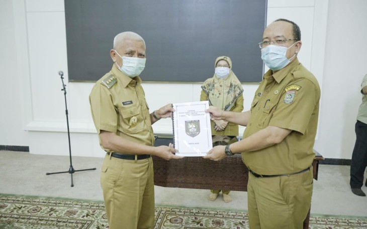 Foto Serah Terima Laporan Pelaksanaan Tugas Pjs Bupati Asahan 