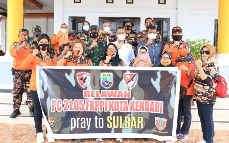 Dandim 1417/Kendari Hadiri Pelepasan Tim Relawan FKPPI Kota Kendari  