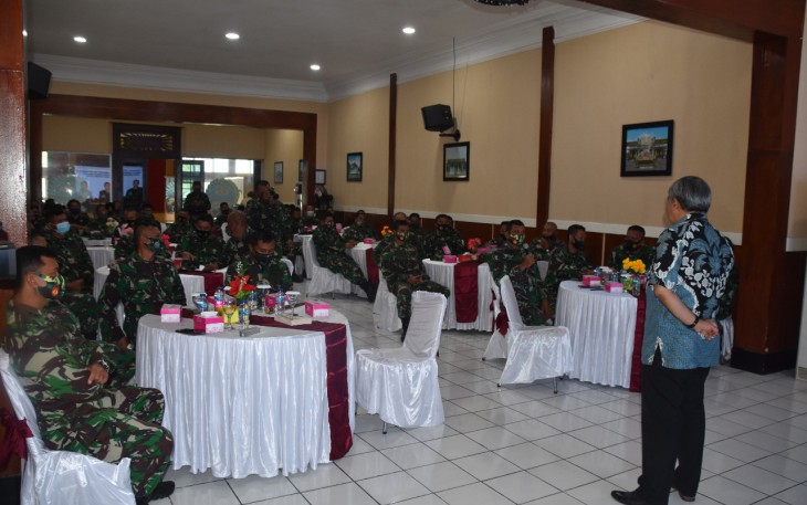 Prajurit Korem 073/Makutarama Mengikuti Kegiatan Motivator