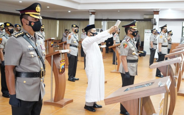 Kapolda Jateng Irjen Pol Ahmad Luthfi SH St MK Saat Memimpin Sertijab Pejabat Utama dan Kapolres Jajaran Polda Jateng