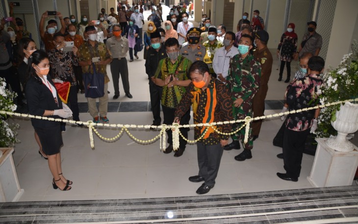 Bupati resmikan pasar induk 