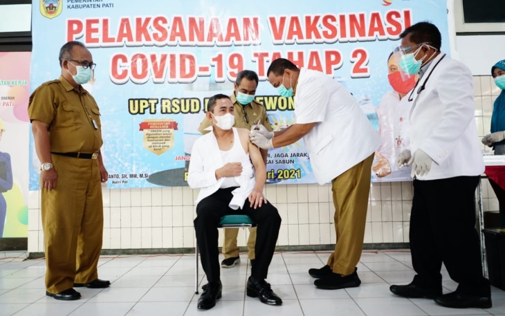 Bupati Pati Jalani Vaksinasi Covid-19 Tahap Kedua
