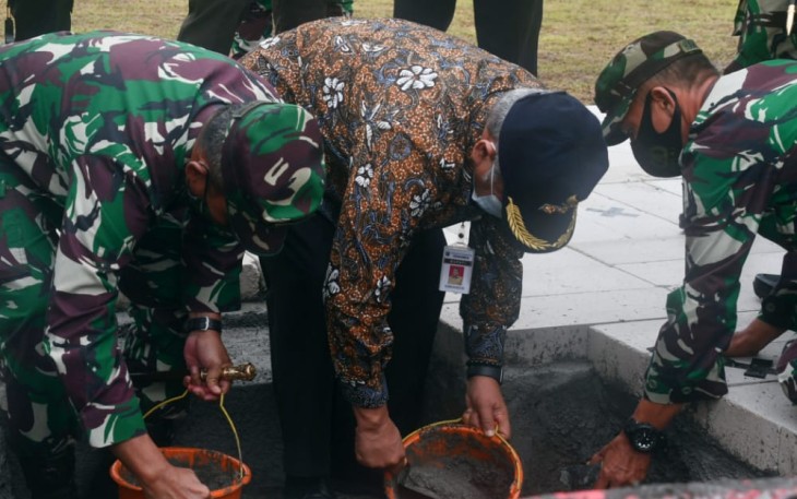 Pangdam IV/Diponegoro Mayjen TNI Bakti Agus Fadjari SIP MSi Melaksanakan Peletakan Batu Pertama Pembangunan Makodim 0709/Kebumen 