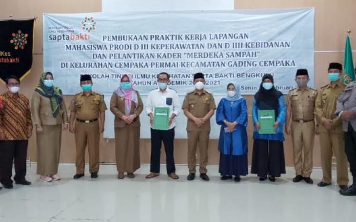 Wakil Walikota Bengkulu Dedy Wahyudi Saat Menghadiri Acara di Stikes Sapta Bakti Bengkulu