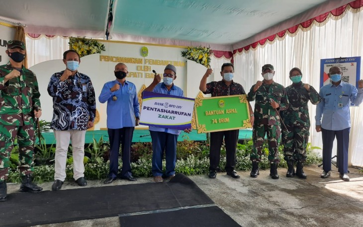 Forkompimda Bantul laksanakan pencanangan pembangunan Aula Kodim Bantul dengan luas bangunan 37.00 m x 22.60 m. Aula ini direncanakan akan difungsikan sebagai lapangan tenis indoor, kamar mandi dan ruang ganti.