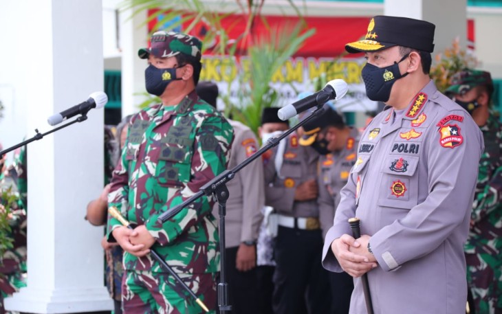 Panglima TNI Marsekal Hadi Tjahjanto dan Kapolri Jenderal Polisi Listyo Sigit Prabowo melakukan kunjungan kerja ke Daerah Istimewa Yogyakarta (DIY), Jumat, 19 Februari 2021. 