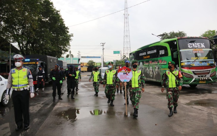 Terminal Kembangjoyo Tak Luput Jadi Sasaran Sosialisasi Jateng Dirumah Saja