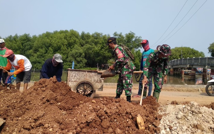 Pembangunan Turap Jalan