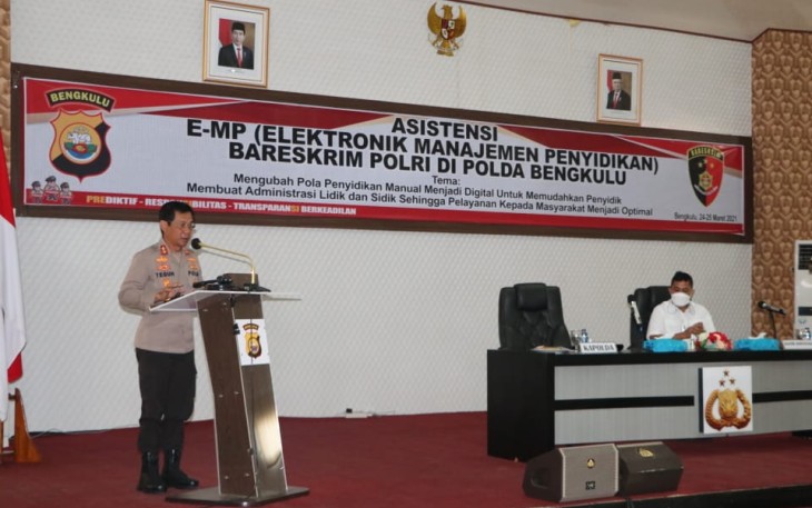 Kapolda Bengkulu Irjen Pol Drs Teguh Sarwono MSi 