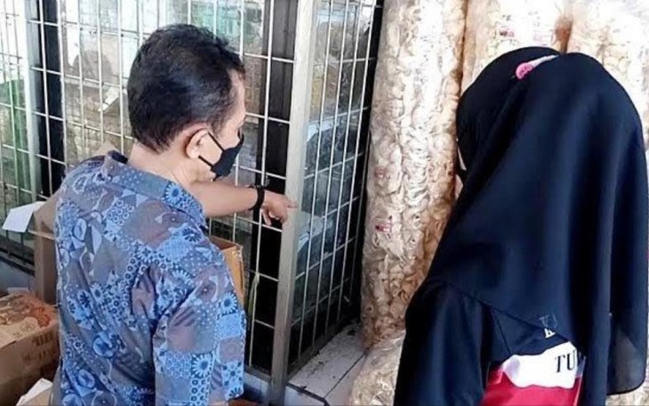 Dinas Kesehatan Temukan Jejak Tikus di Tempat Penjualan Oleh-oleh Tulungagung Saat Lakukan Sidak