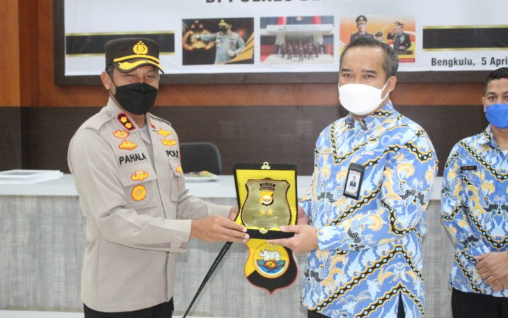 Polres Bengkulu Terima Penghargaan PTSP dari Ombudsman RI