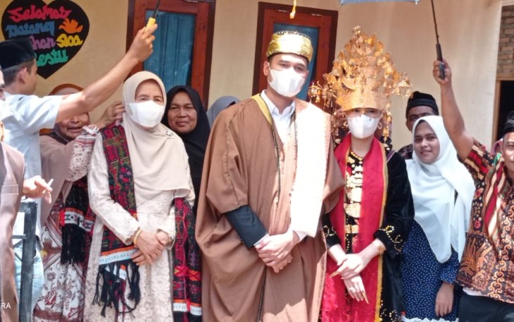 Penobatan Gelar Raja Sakti Kepada Anggit Kurniawan Nasution dan Penobatan Boru Lubis untuk Cherish Harriette