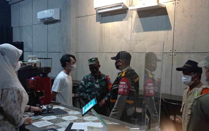 Tim PPKM Mikro Kecamatan Pahandut Gencar Patroli Cegah Penularan Covid-19