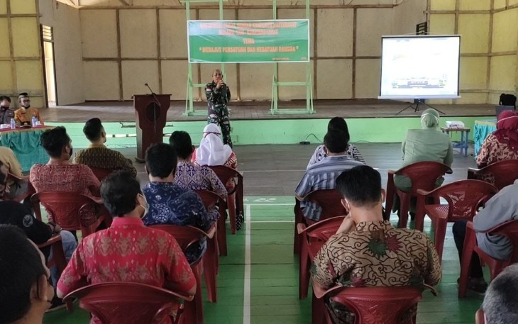 Koramil 1206 - 03/Batang Lupar Gelar Komsos Dengan Komponen Masyarakat
